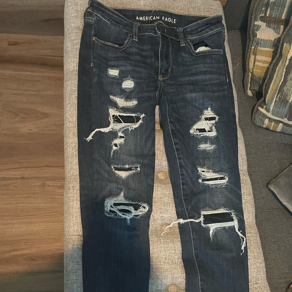 American Eagle blue jeans, size 6, stretchy